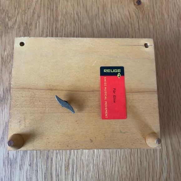 Vintage Reuge Music Box - Swiss Musical Movement Birds Wood Carved Relief - Picture 3 of 6